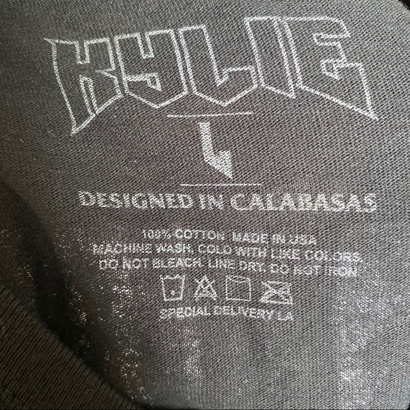 Kylie Cosmetics graphic tee RARE - Picture 3 of 3